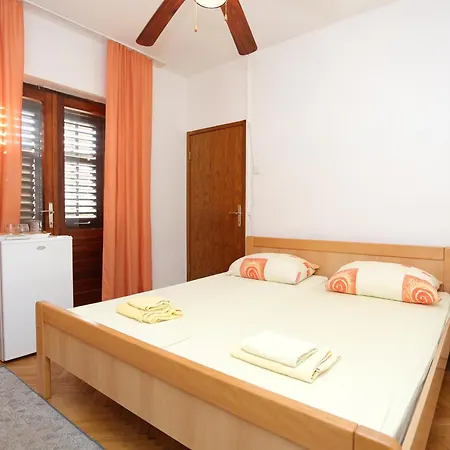 Apartamento With A Parking Space Kastel Stari, - 16344 Kaštela