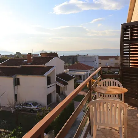 With A Parking Space Kastel Stari, - 16344